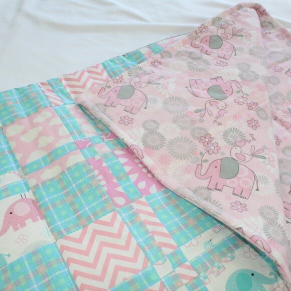 𝅺homemade quilt New elephant themed with other fun prints. 32*40" - Picture 6 of 12